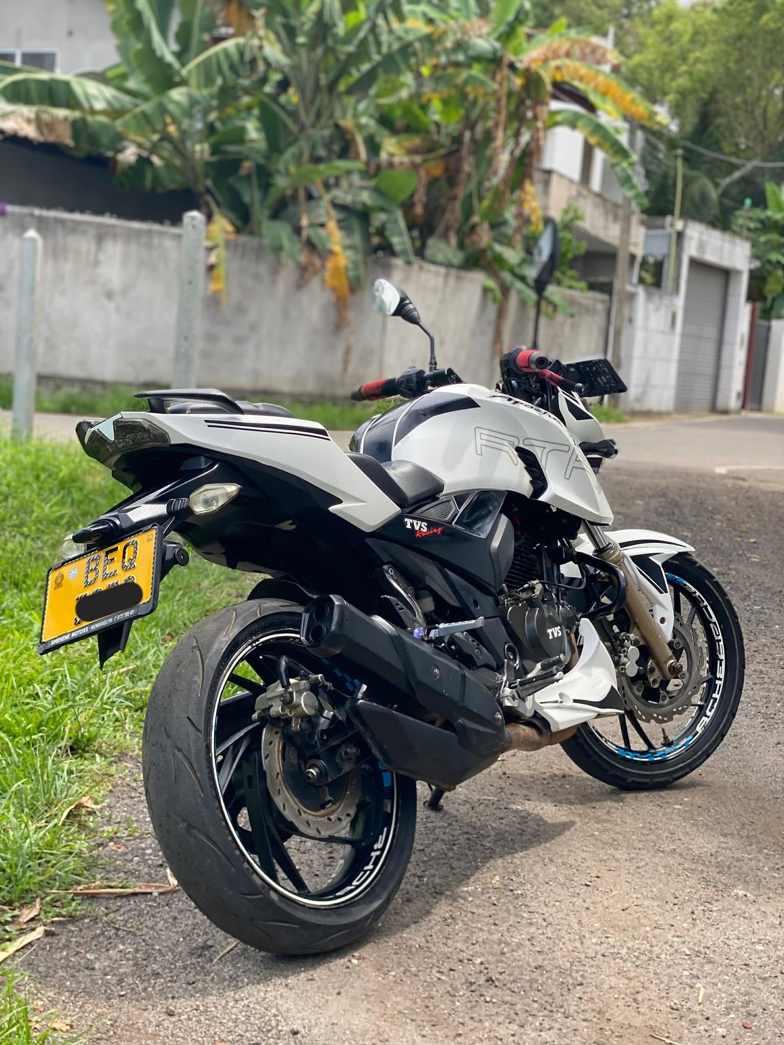 TVS APACHE RTR 200 4V