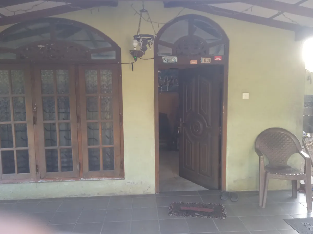 Land  and  house in Gampaha, Negombo