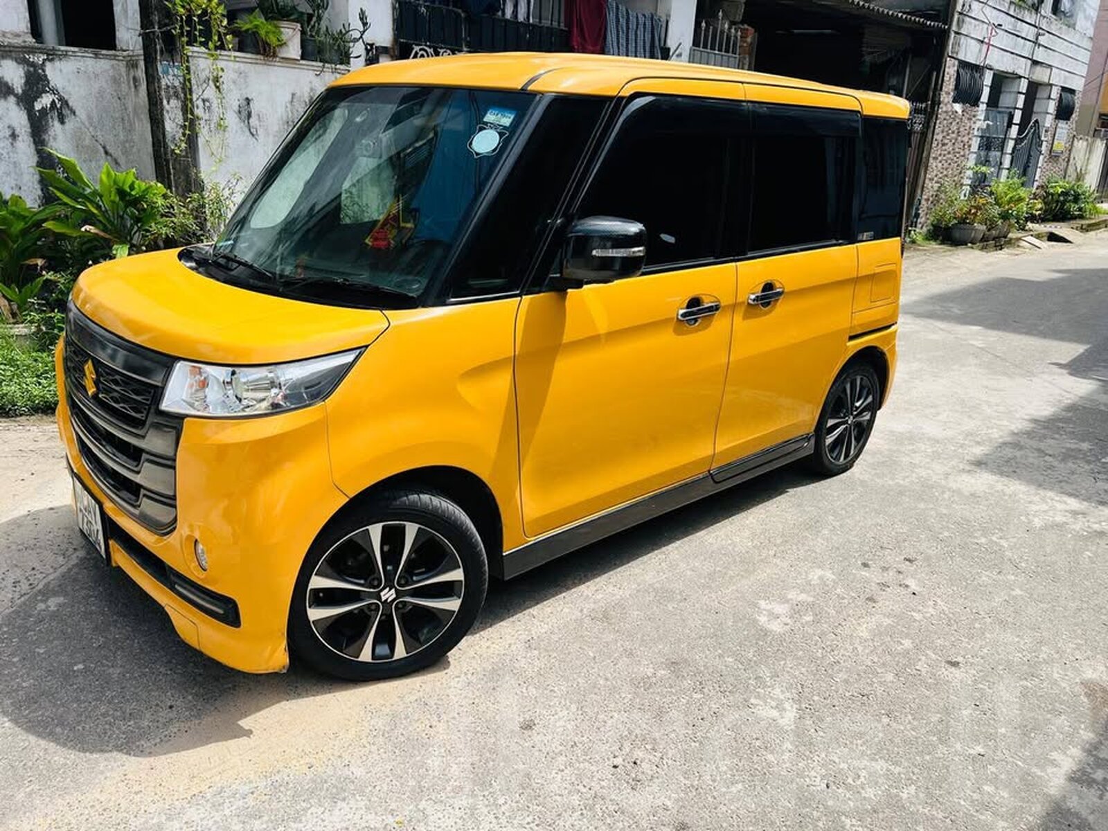 SUZUKI SPACIA CUSTOM Z TURBO