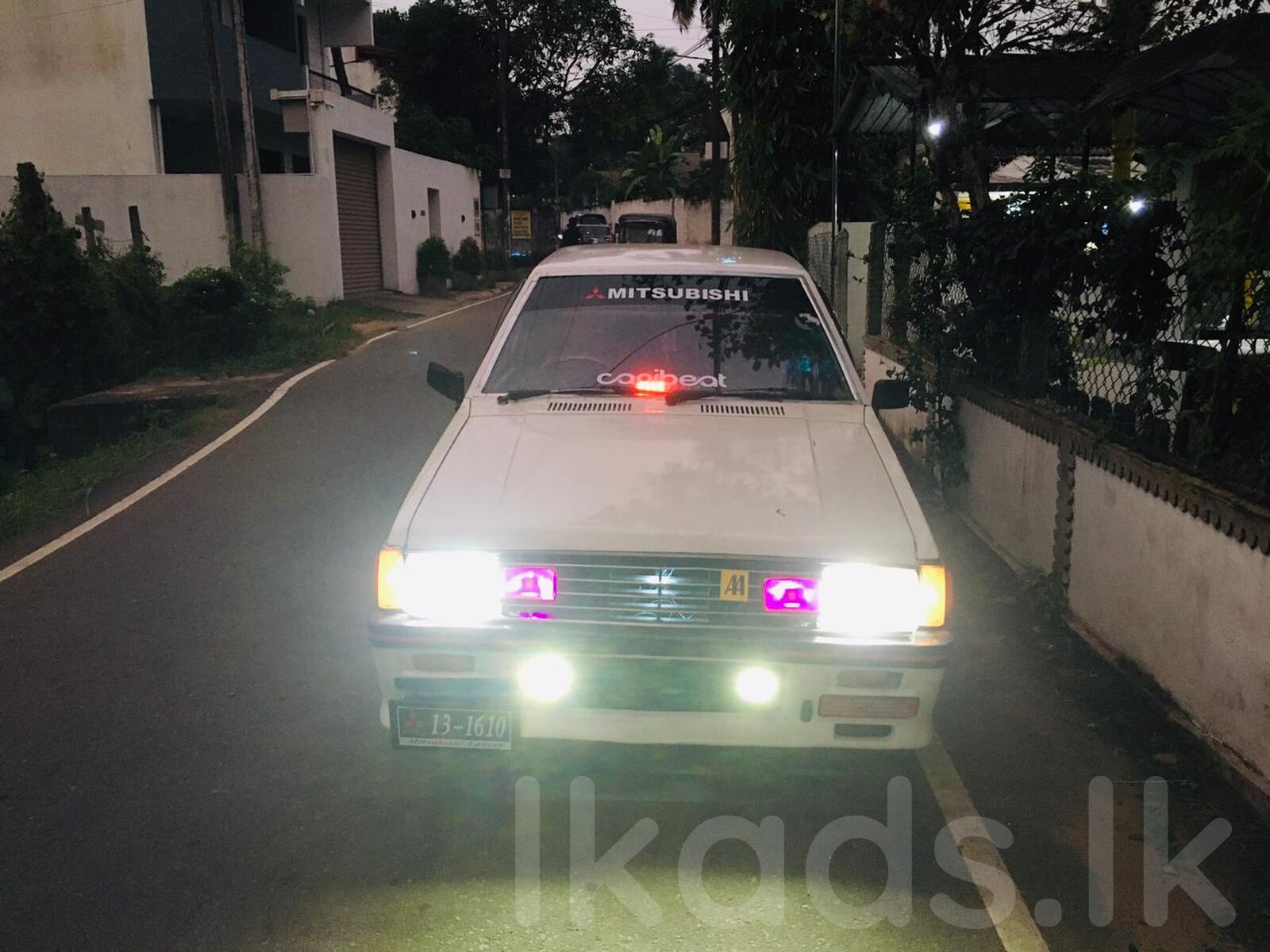 Mitsubishi Lancer Box