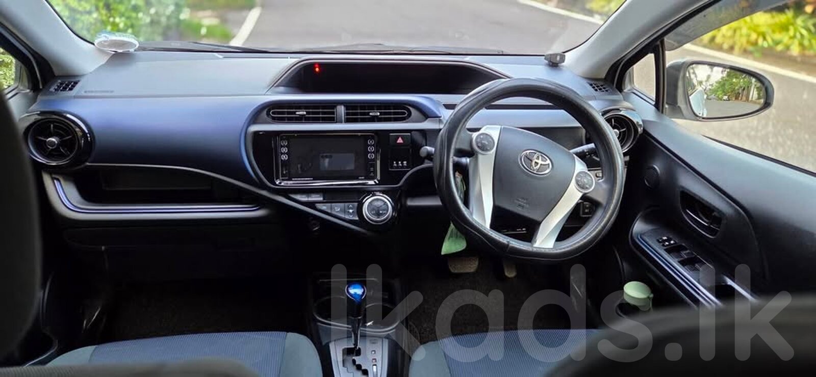 Toyota Aqua 2016 photo 4