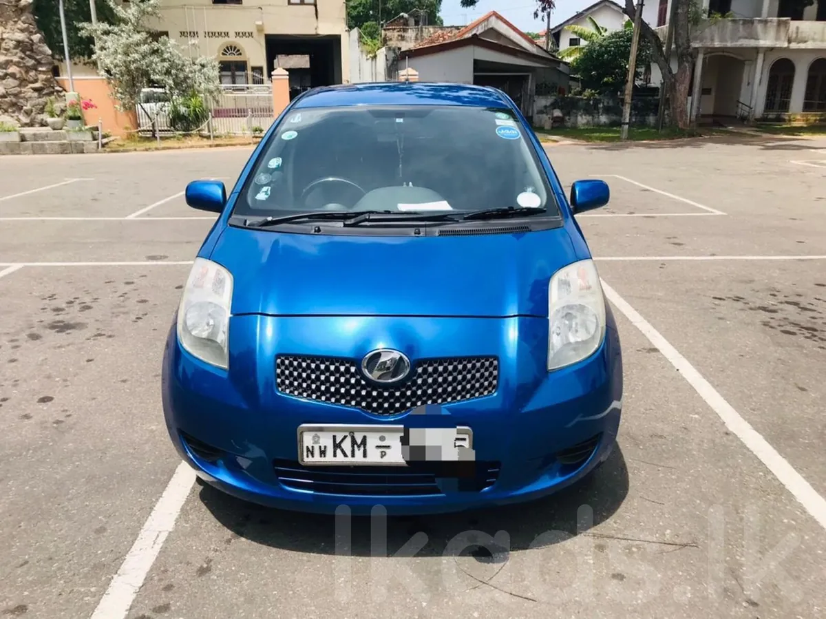Toyota Vitz 2007