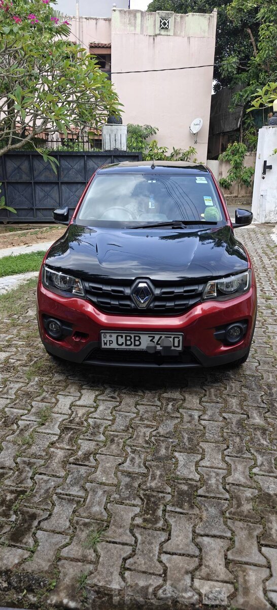 Renault Kwid 1000CC Auto
