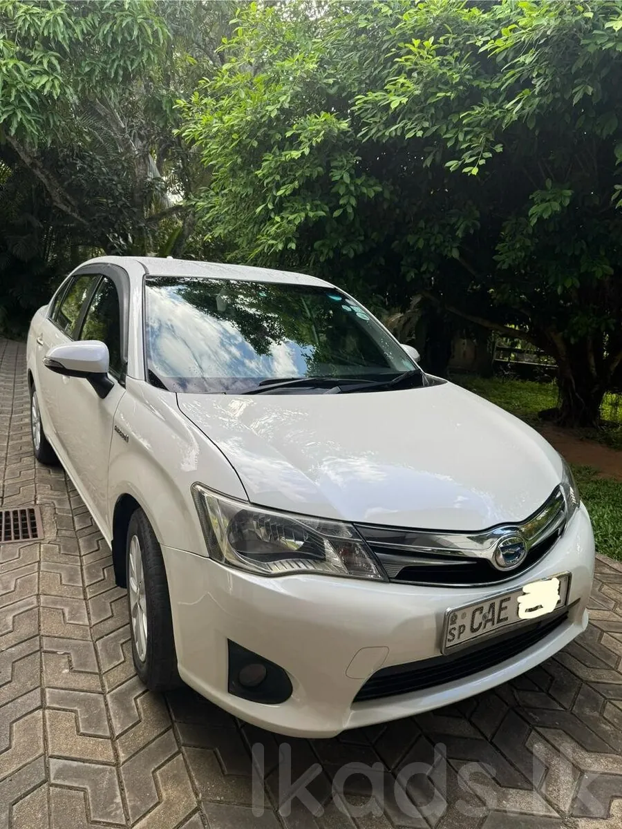 Toyota Axio 2015