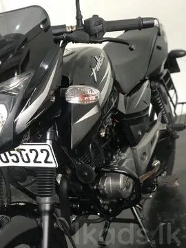BAJAJ PULSER 150