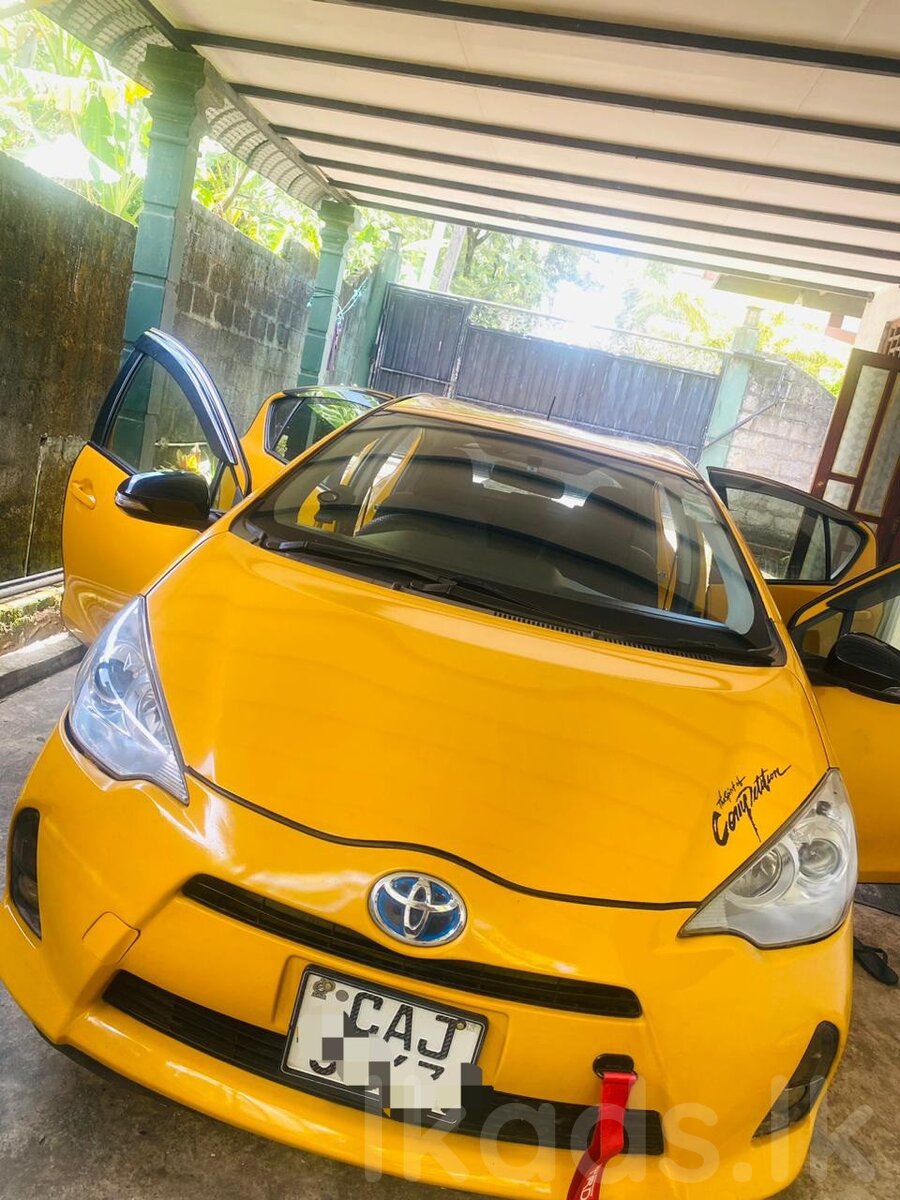 Toyota Aqua S Grade