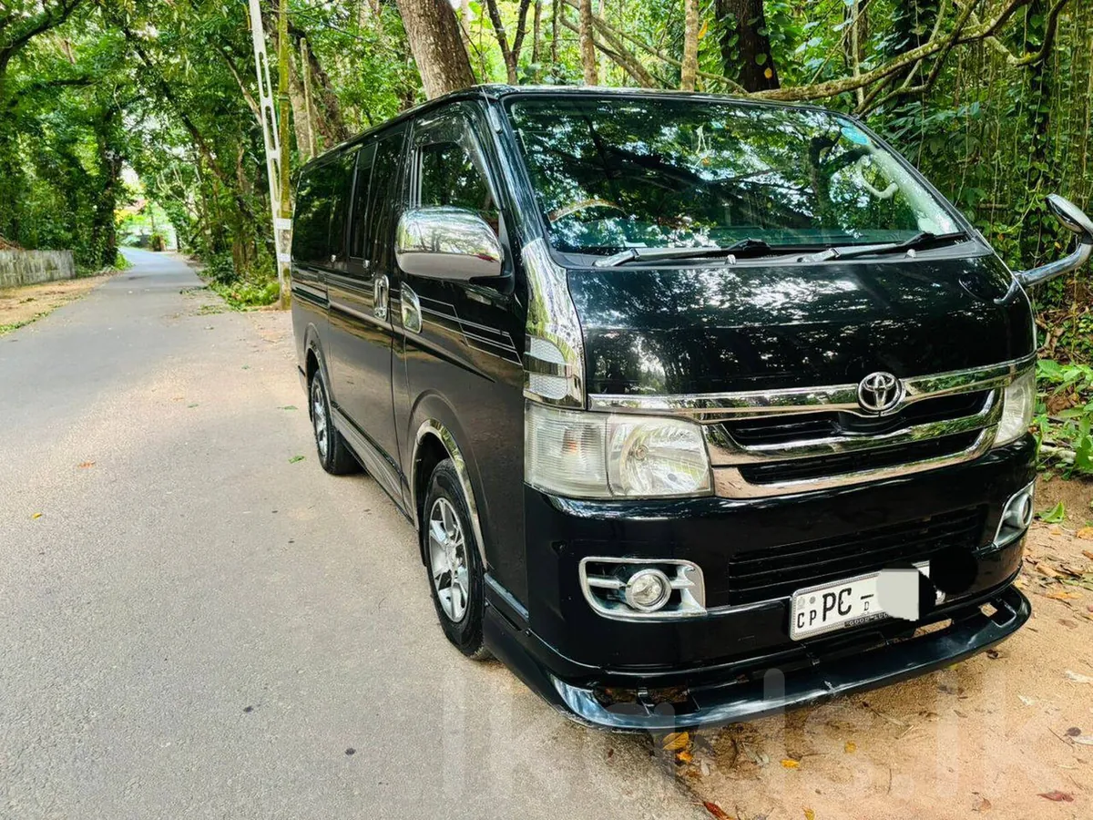 KDH Hiace Super GL 2008