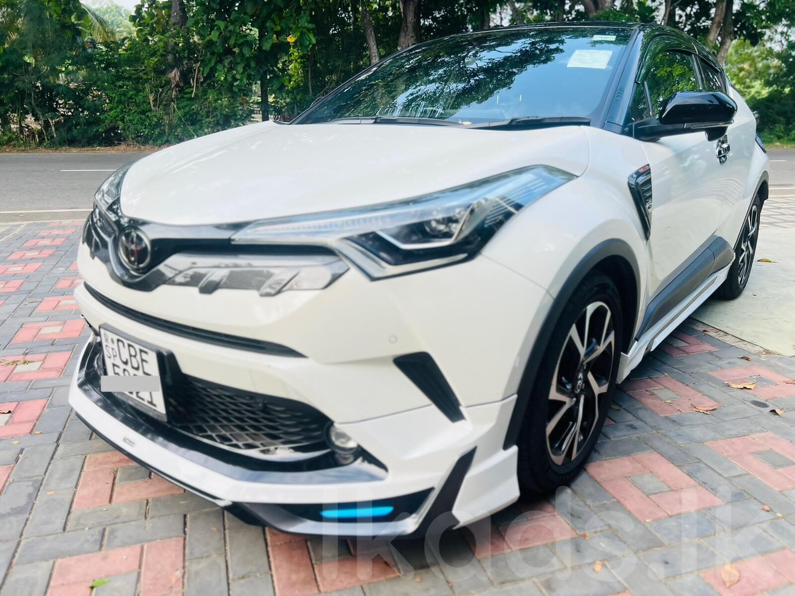 Toyota CHR NGX10 2018