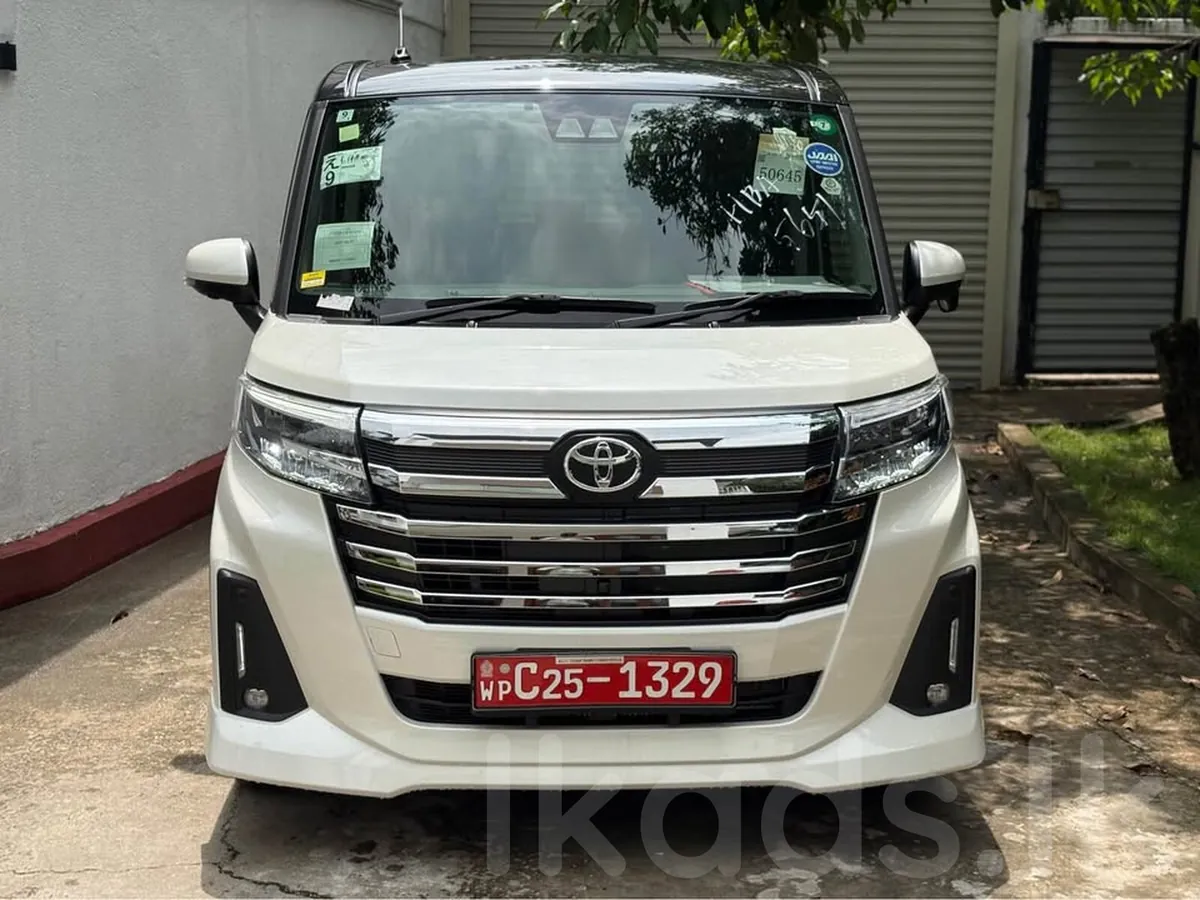 Toyota Roomy Custom G 2024