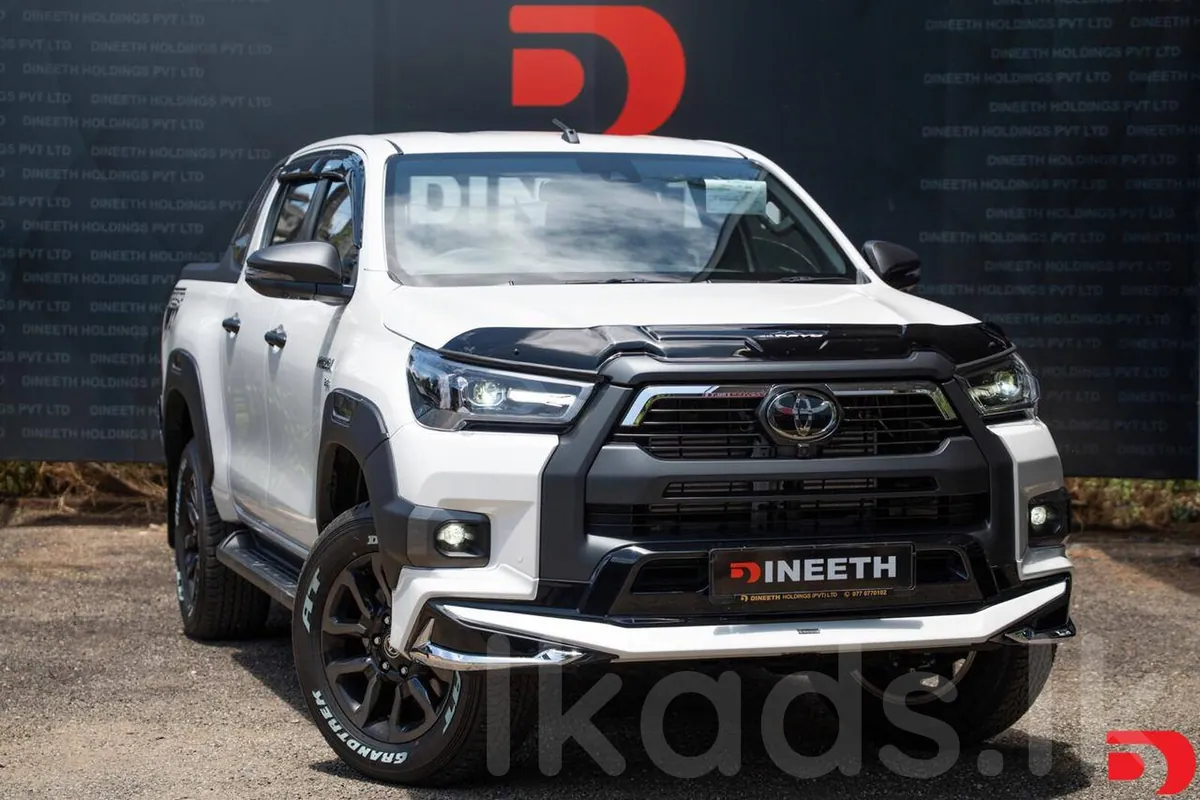 Toyota Hilux Revo Rocco 2025