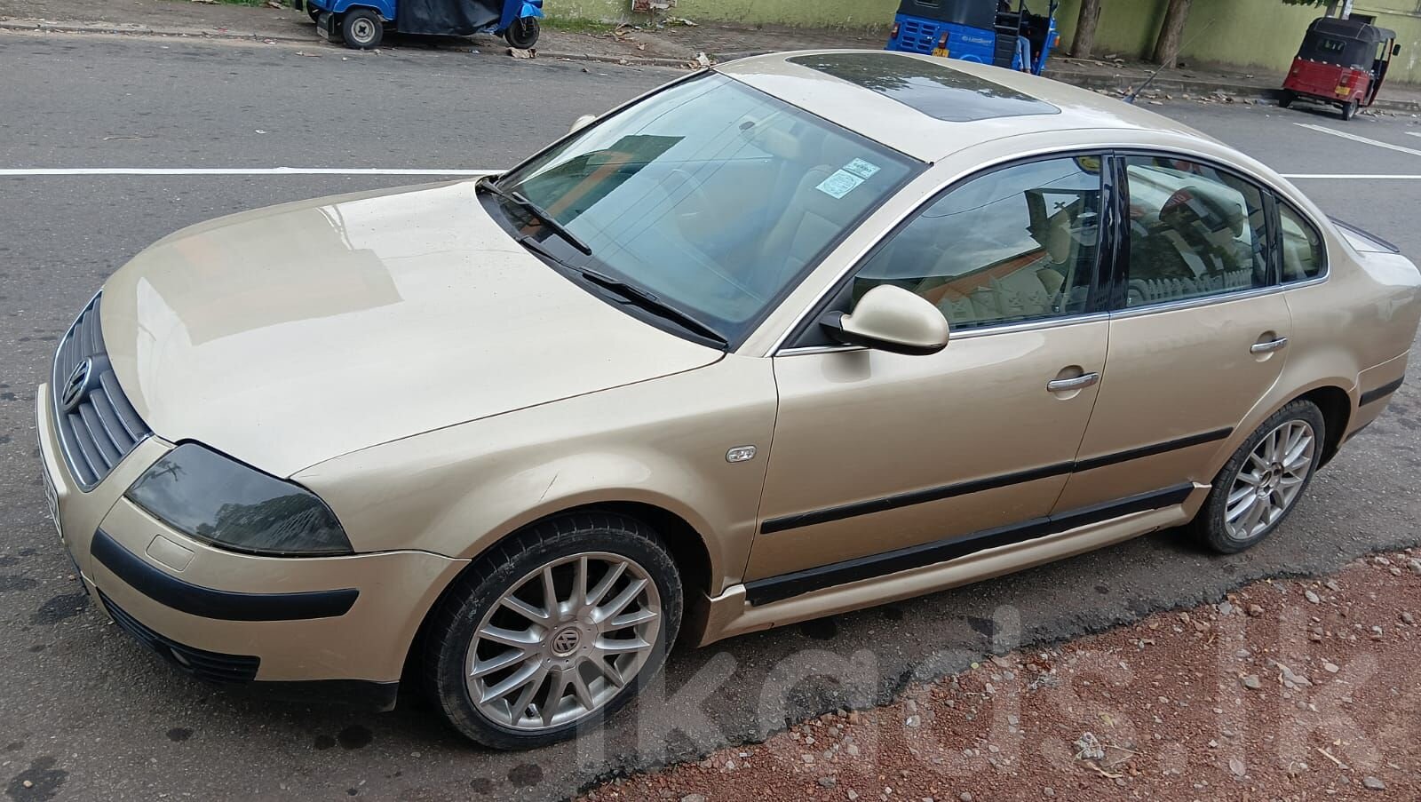 Volkswagen Passat 2001(Brand new imported)