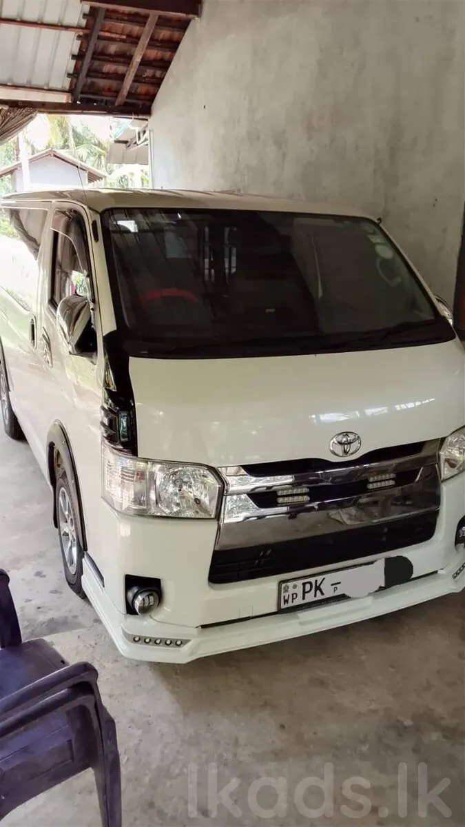 KDH HIACE SUPER GL 2017