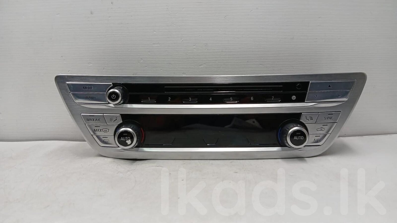 BMW G12 7 SERIES 2015 AC CONTROL PANEL