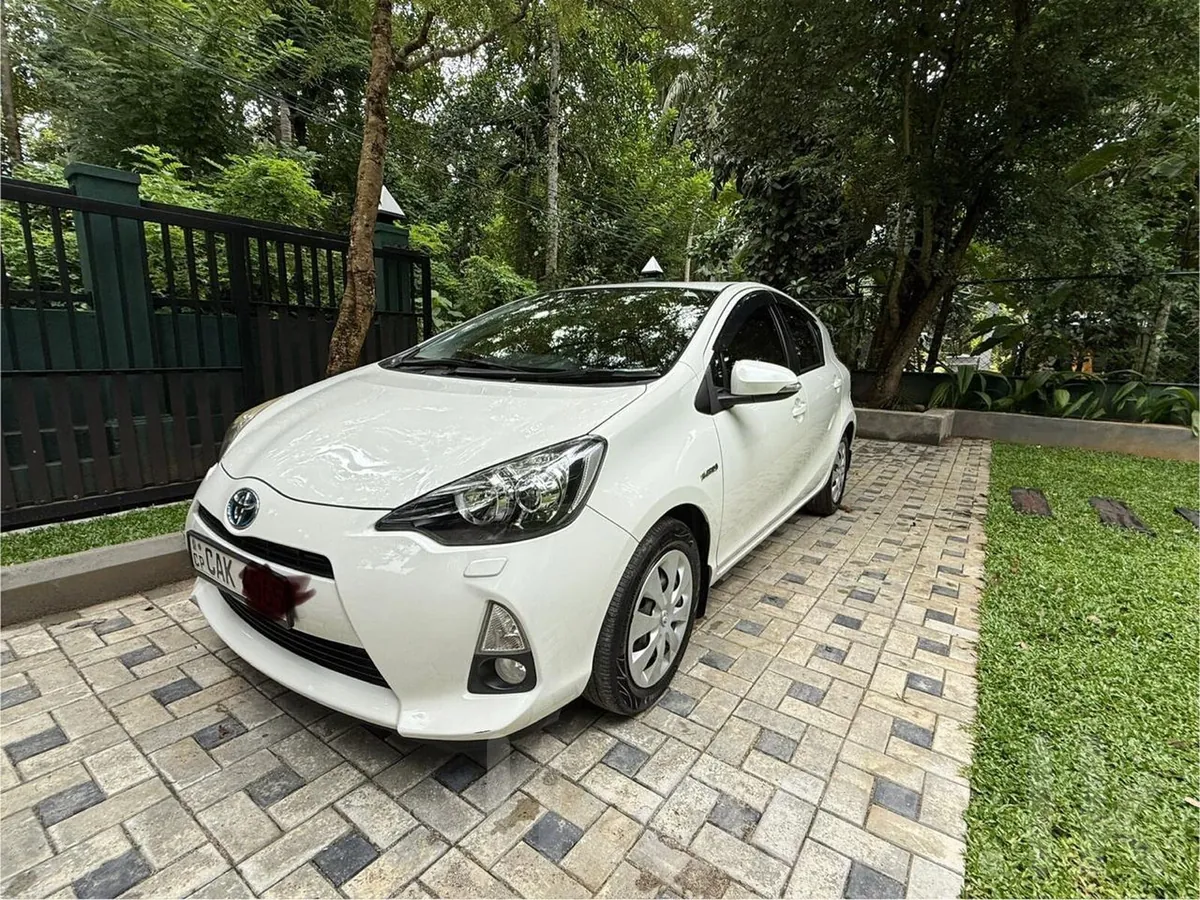 Toyota Aqua G Grade 2013