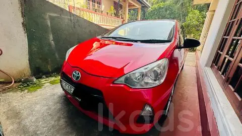 Toyota Aqua 2013