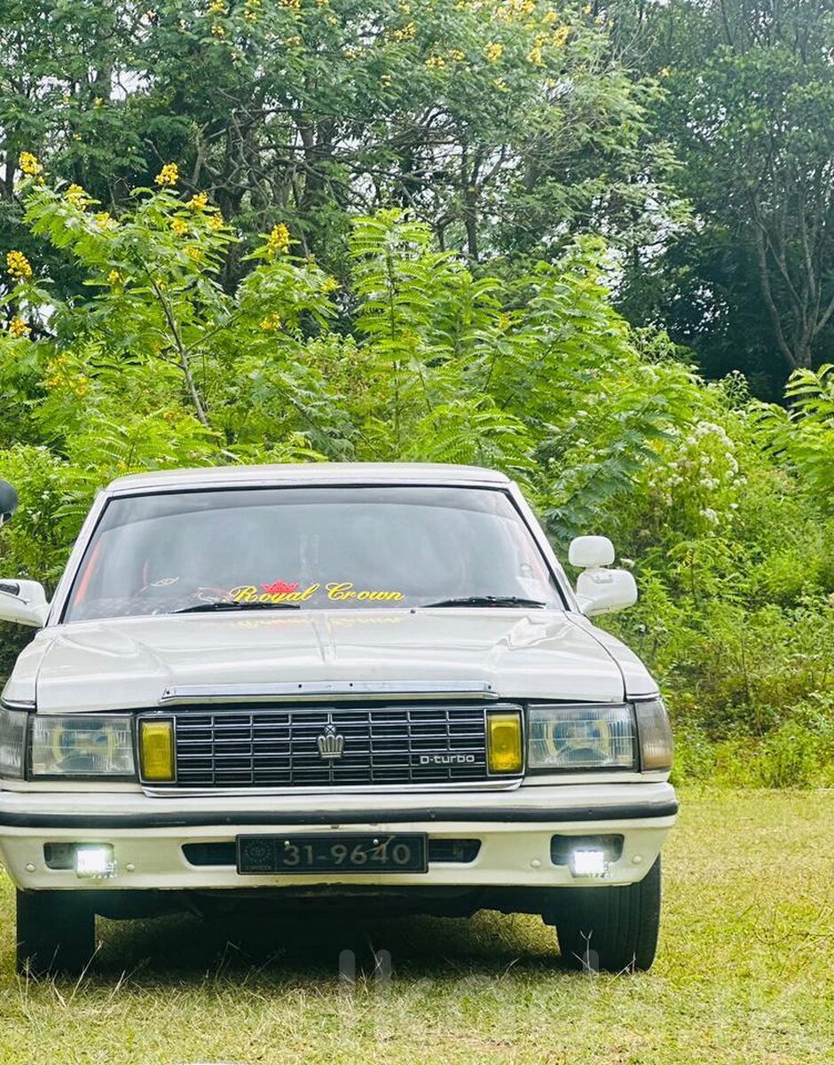 Toyota Crown Standard 1983