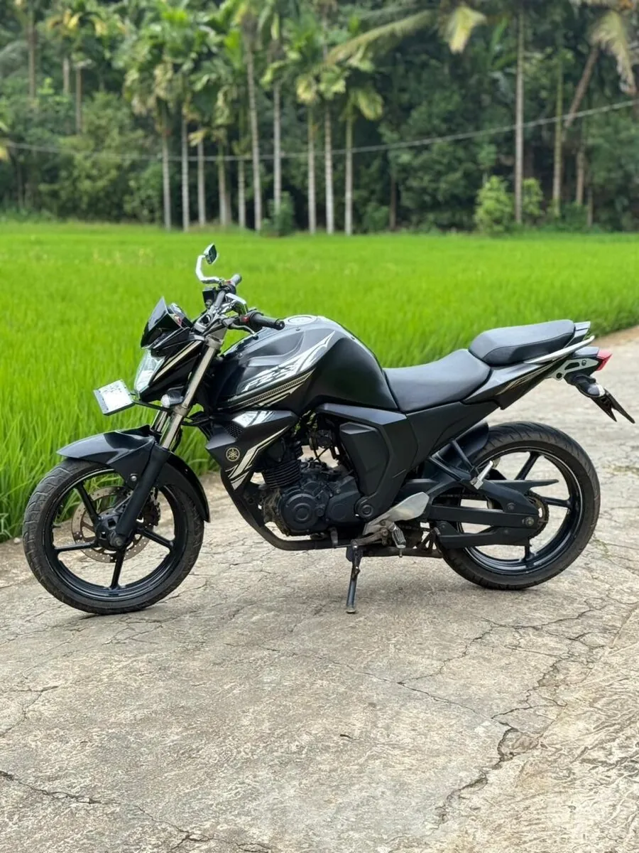 YAMAHA FZ-S VERSION 2.0 2017