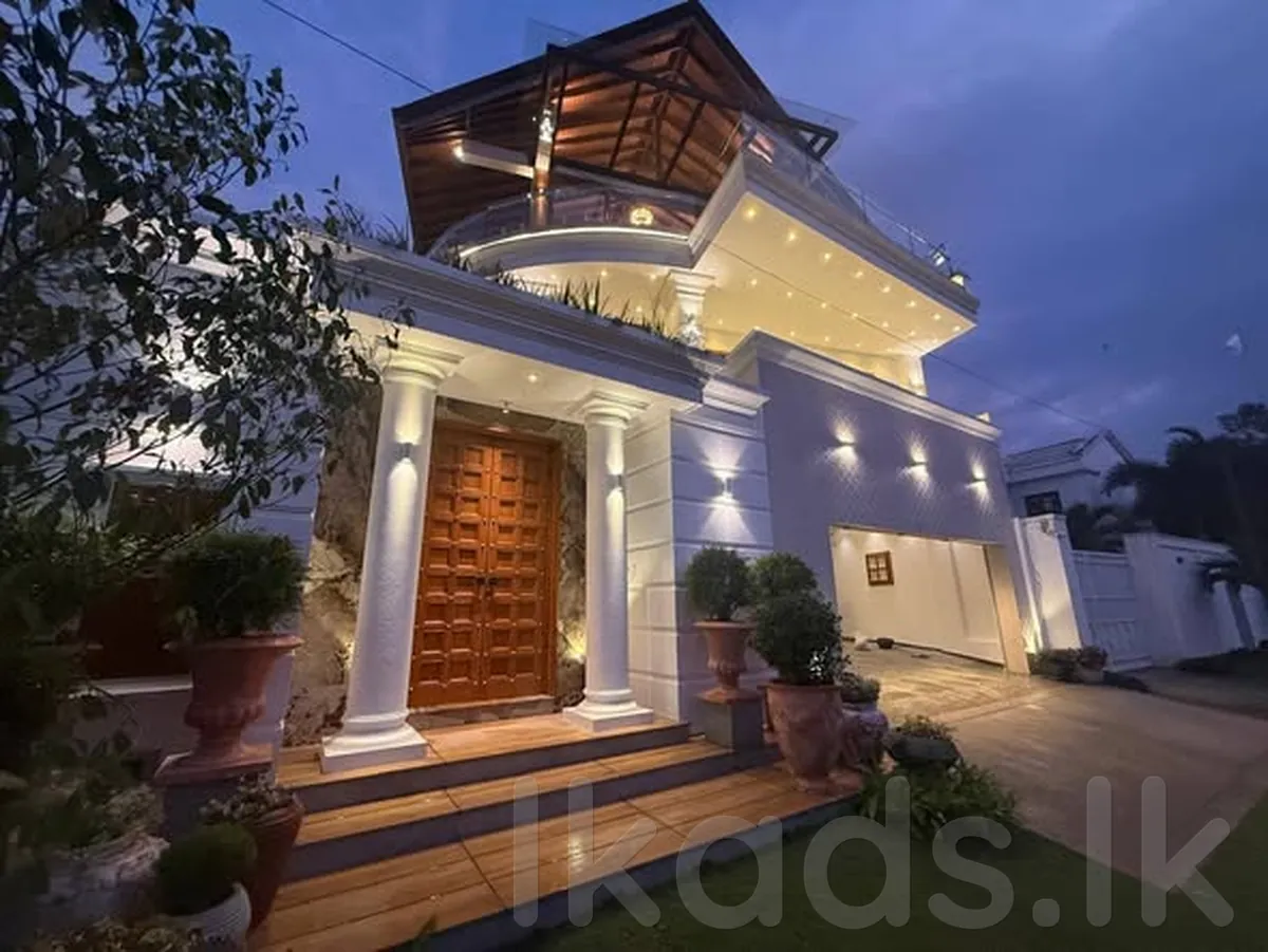 Modern Luxury House For Sale In Battaramulla