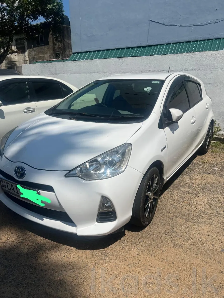 TOYOTA AQUA S GRADE – 2014/2015 – KEGALLE