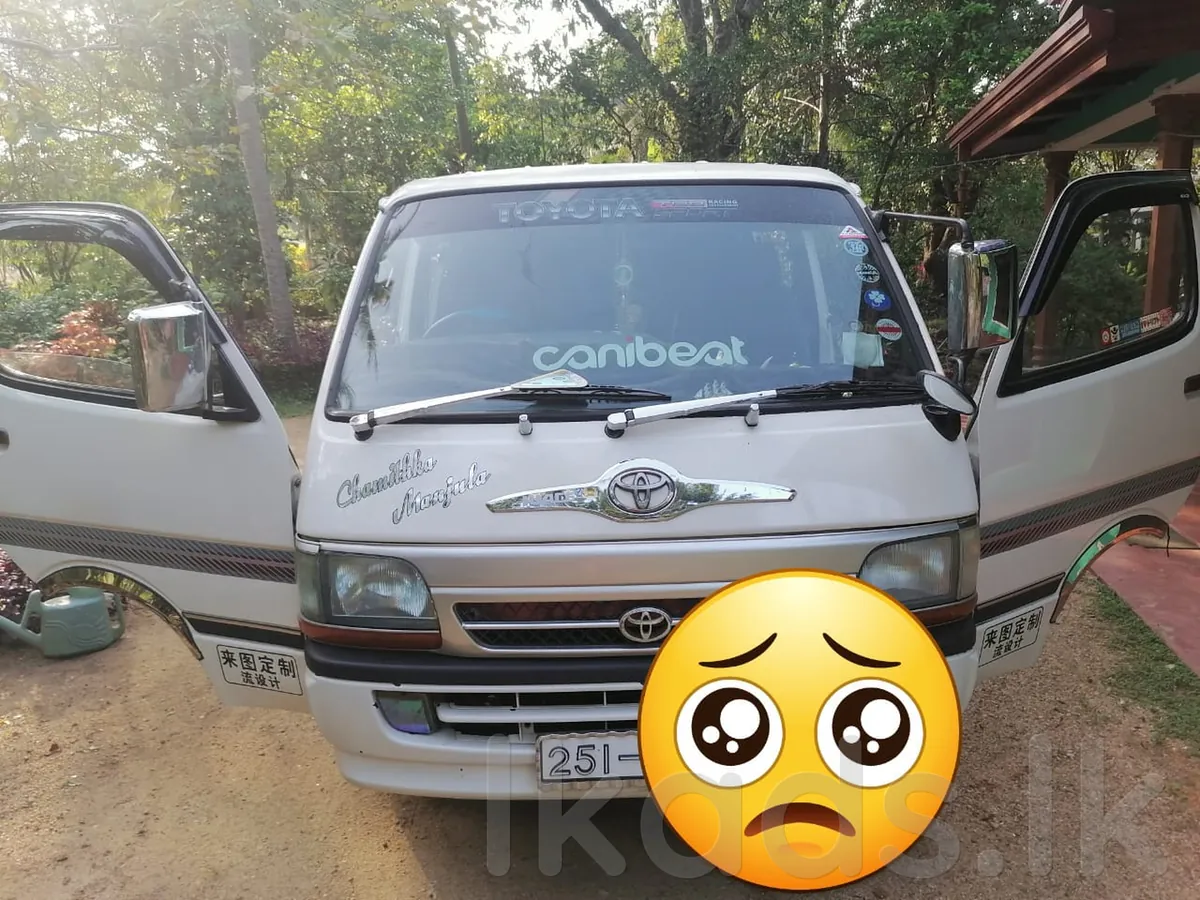 Toyota Dolphin LH103 1997 Van