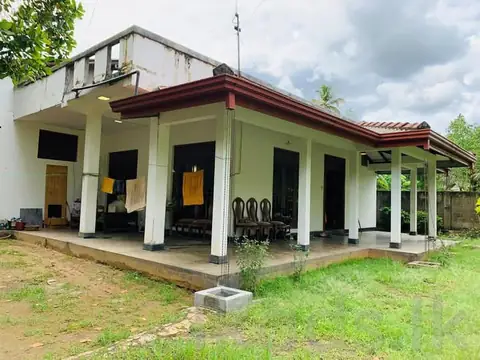 නව නිවසක් විකිණීමට සියබලන්ගමුව පර්චස් 30ක