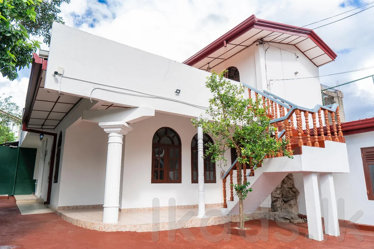 2 Storey House for Sale at Navinna, Maharagama