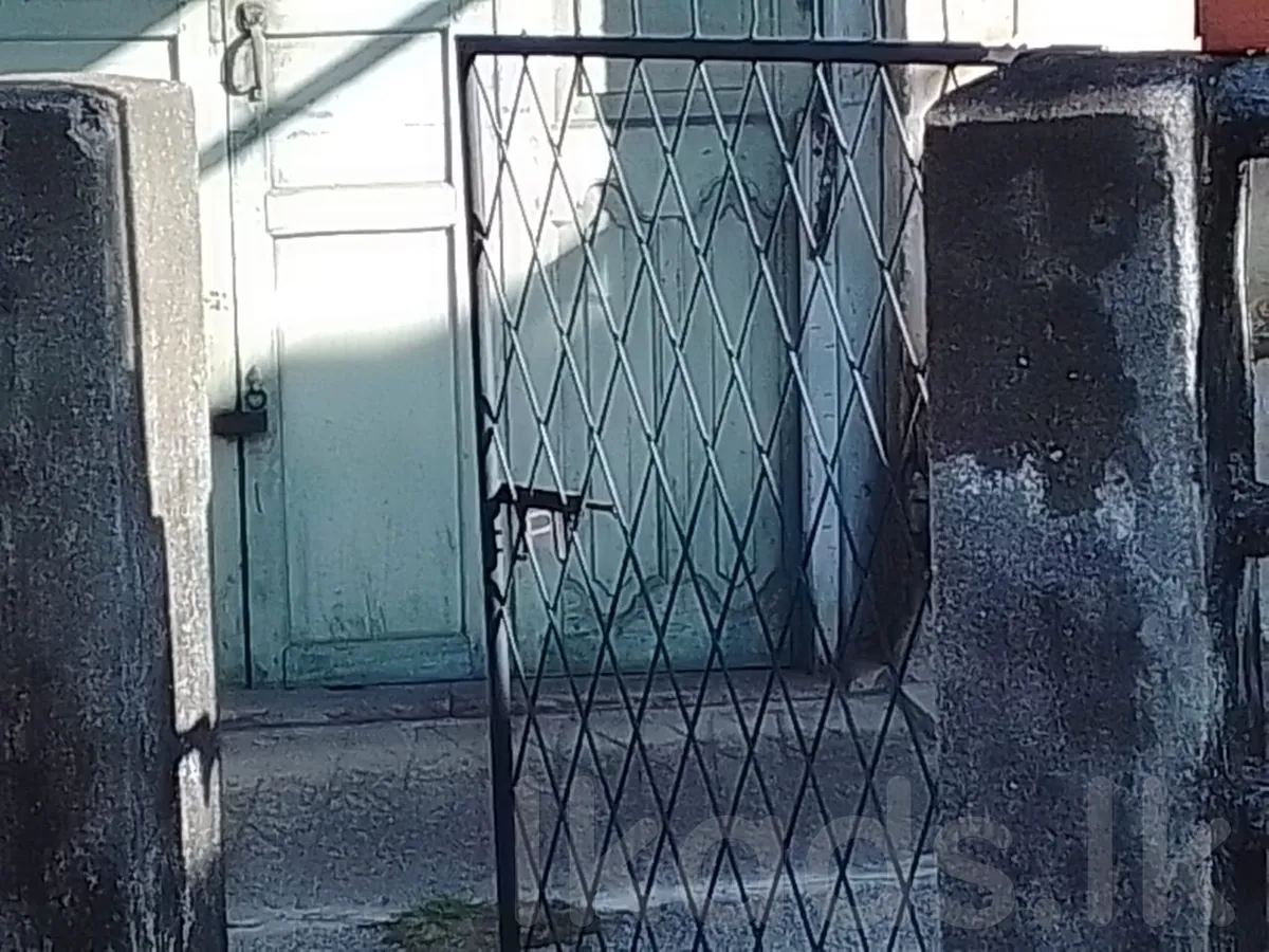 Land with Old House for Sale at No. 130A, Galle Road, Ambalangoda