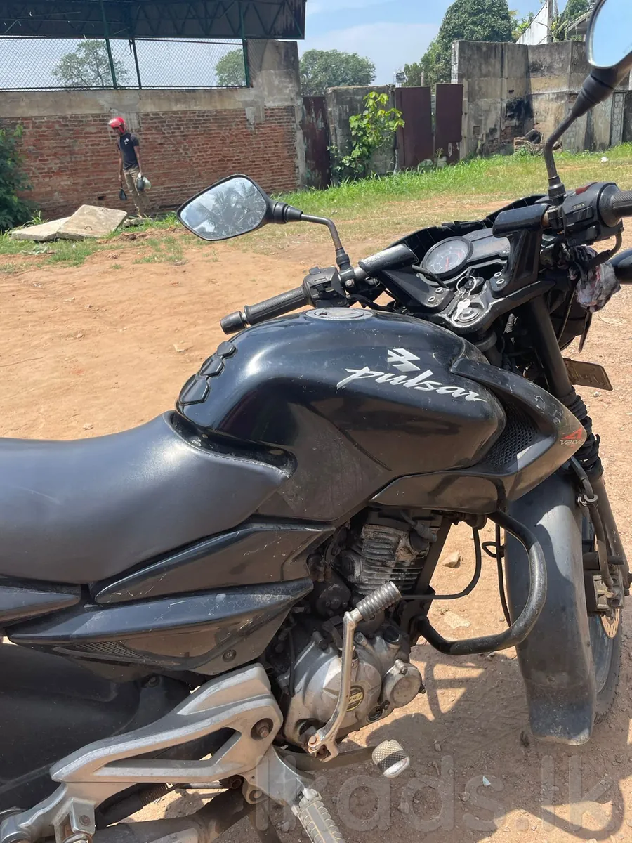 BAJAJ PULSAR 135 2012