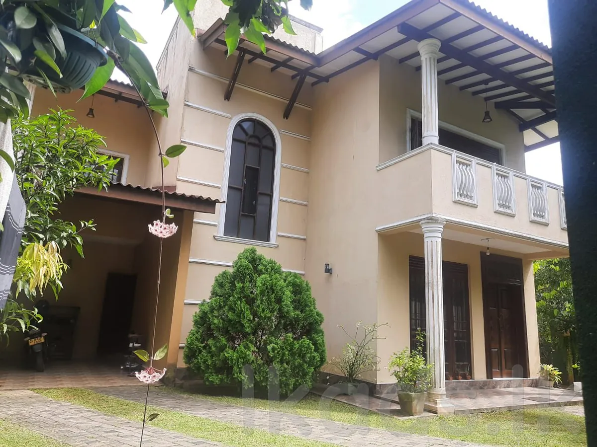 House for Sale near Athurugiriya