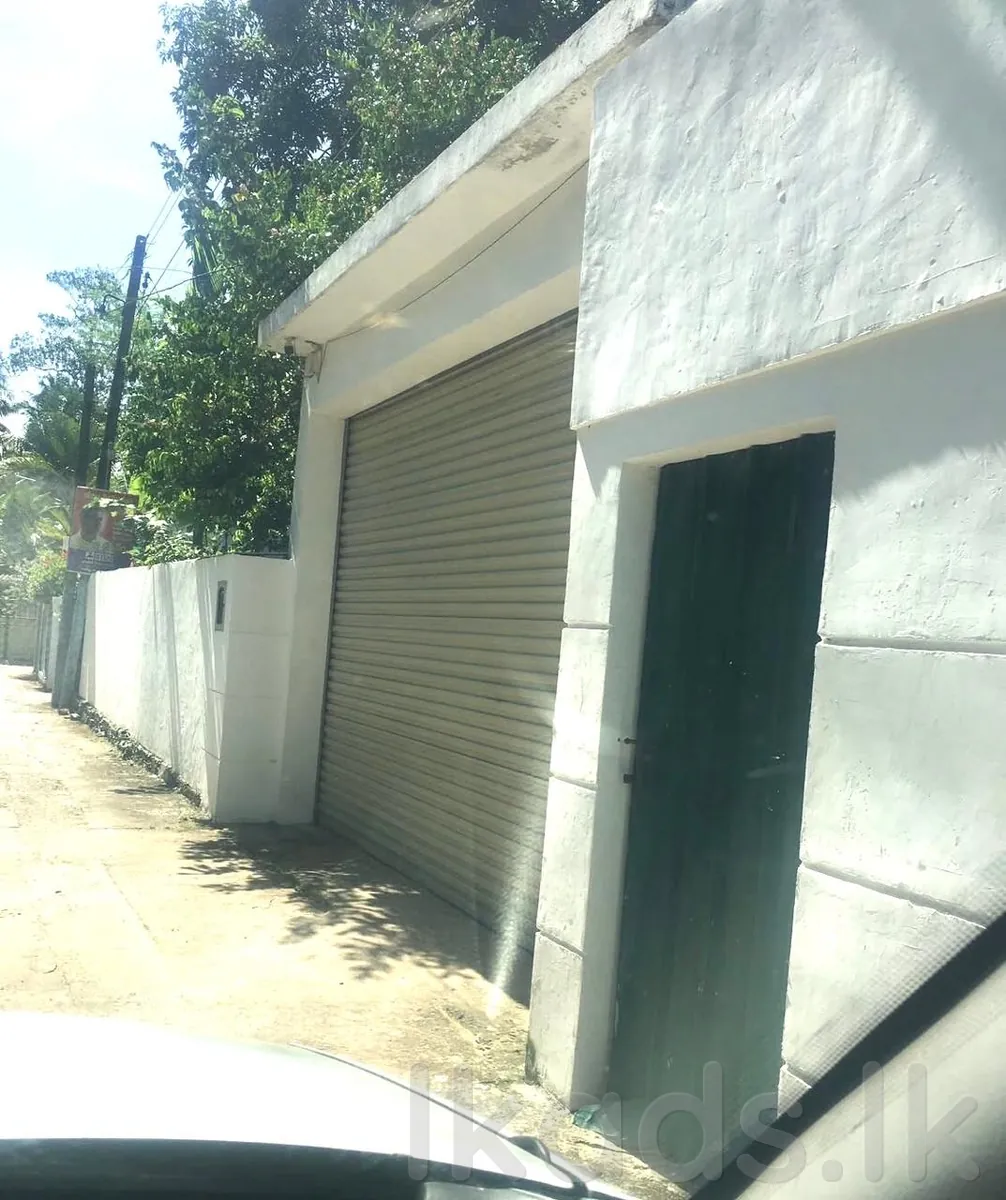 Two-Storey House for Sale in Kaduboda, Delgoda | 19 Perches