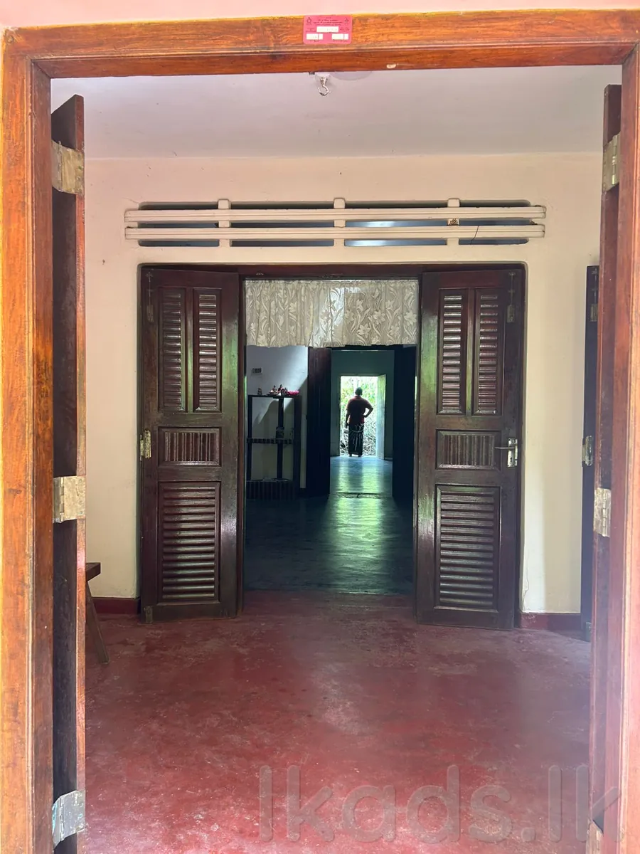 LAND WITH HOUSE FOR SALE IN POSATHUGODA, MATARA
