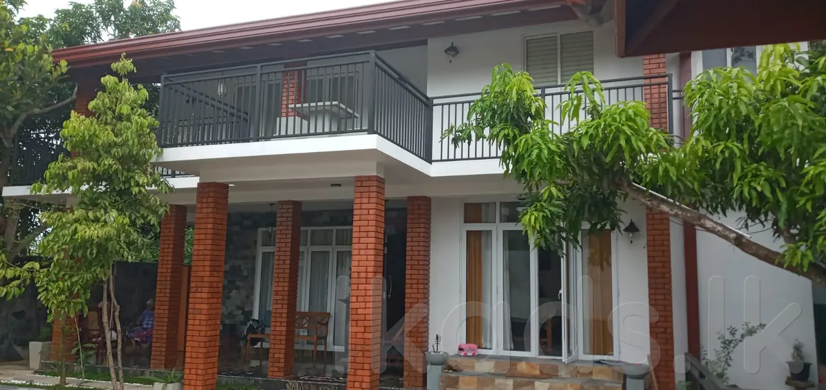 House for Sale in Kiribathgoda | 17.5 Perches | 5 Bedrooms | 6 Bathrooms