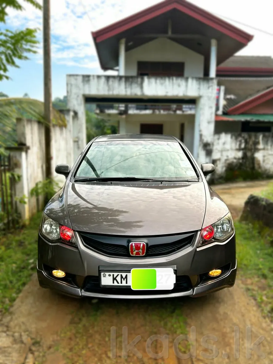 Honda civic fd 4 face lift model  2010 bran new  important