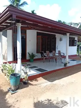 කොළඹ රත්නපුර 122 මාර්ගයට මීටර් 100ක් දුරින් නිවාස දෙකක් විකිණීමට