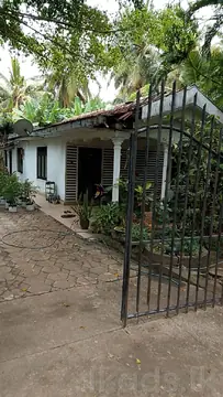 පුත්තලම් පර්චස් 30ක නිවසක් හදිසි විකිණීමට