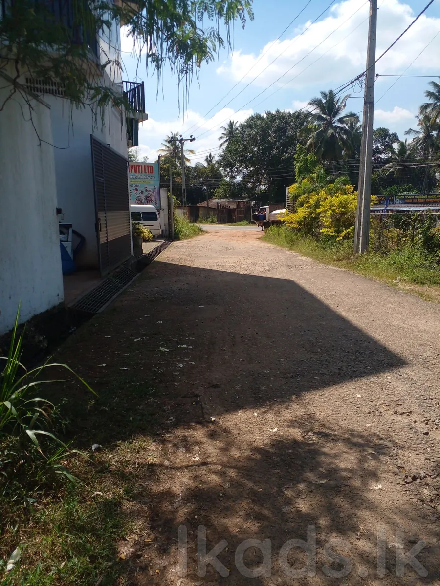 10 Perches Land for Sale in Meepe, Araliya Lane