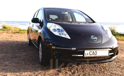 Nissan Leaf 2016 – Fully Electric | Excellent Condition (YOM-2014)