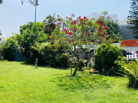 Land for Sale in Colombo 7 - Wijerama Road | Prime Location