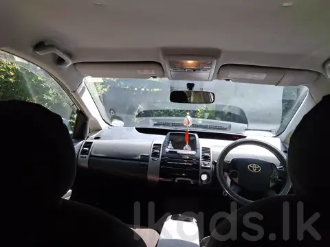 Toyota prius 2nd Gen