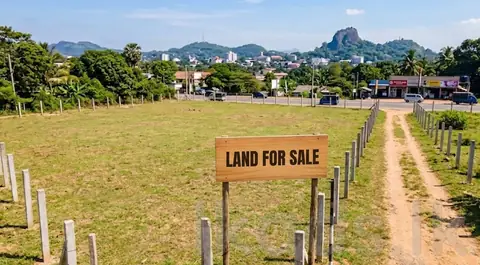 කුරුණෑගල - මීගමුව පාරේ පර්චස් 43ක ඉඩමක් විකිණීමට