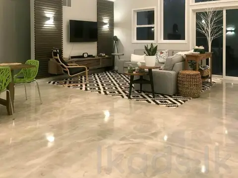 FLOOR TITANIUM