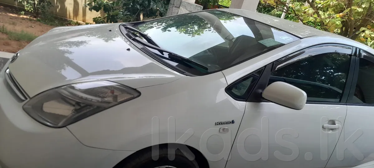 Toyota prius for sale- 2007/2011 Kurunegala photo 4