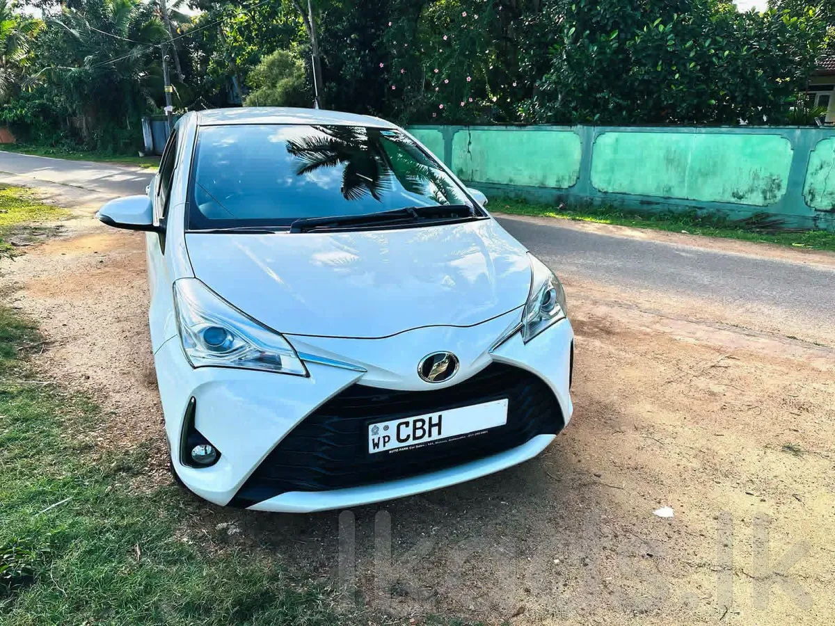 Toyota Vitz Edition 3 for Sale – 2019/2019 photo 4