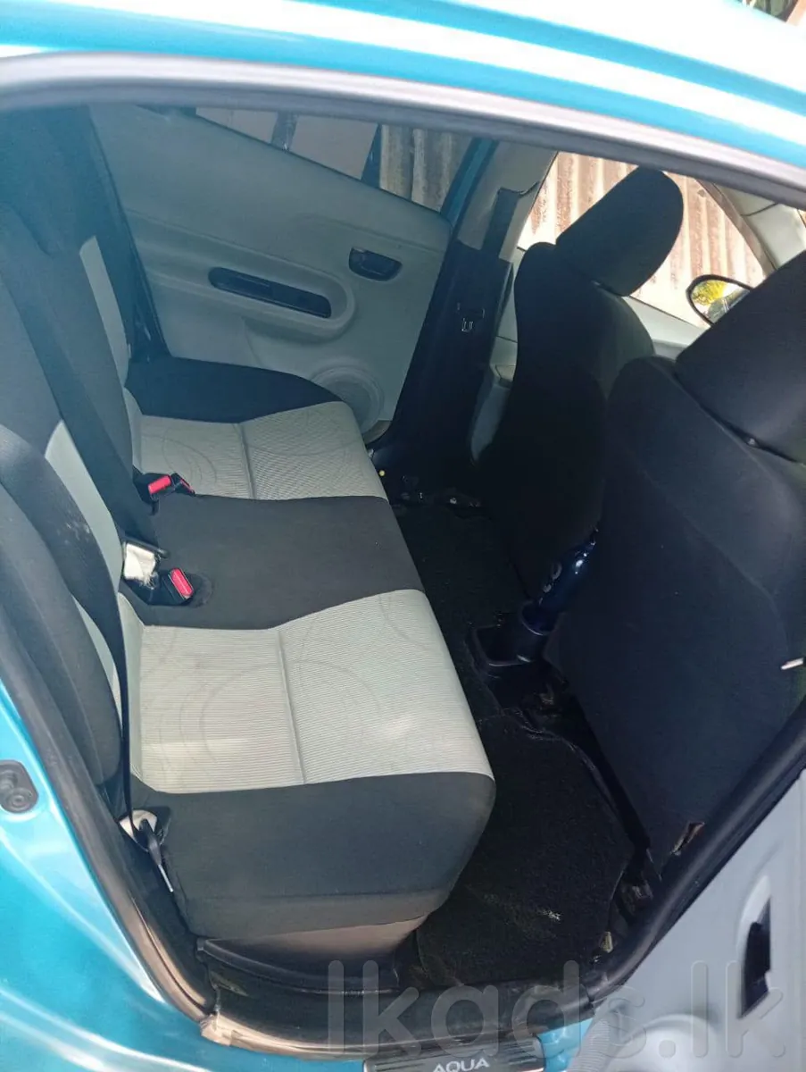 Toyota Aqua S Grade for Sale – 2012/2014 photo 4