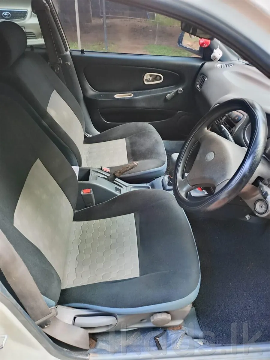 Mitsubishi Lancer for Sale – 1997 / 2001 – Mulleriyawa photo 6