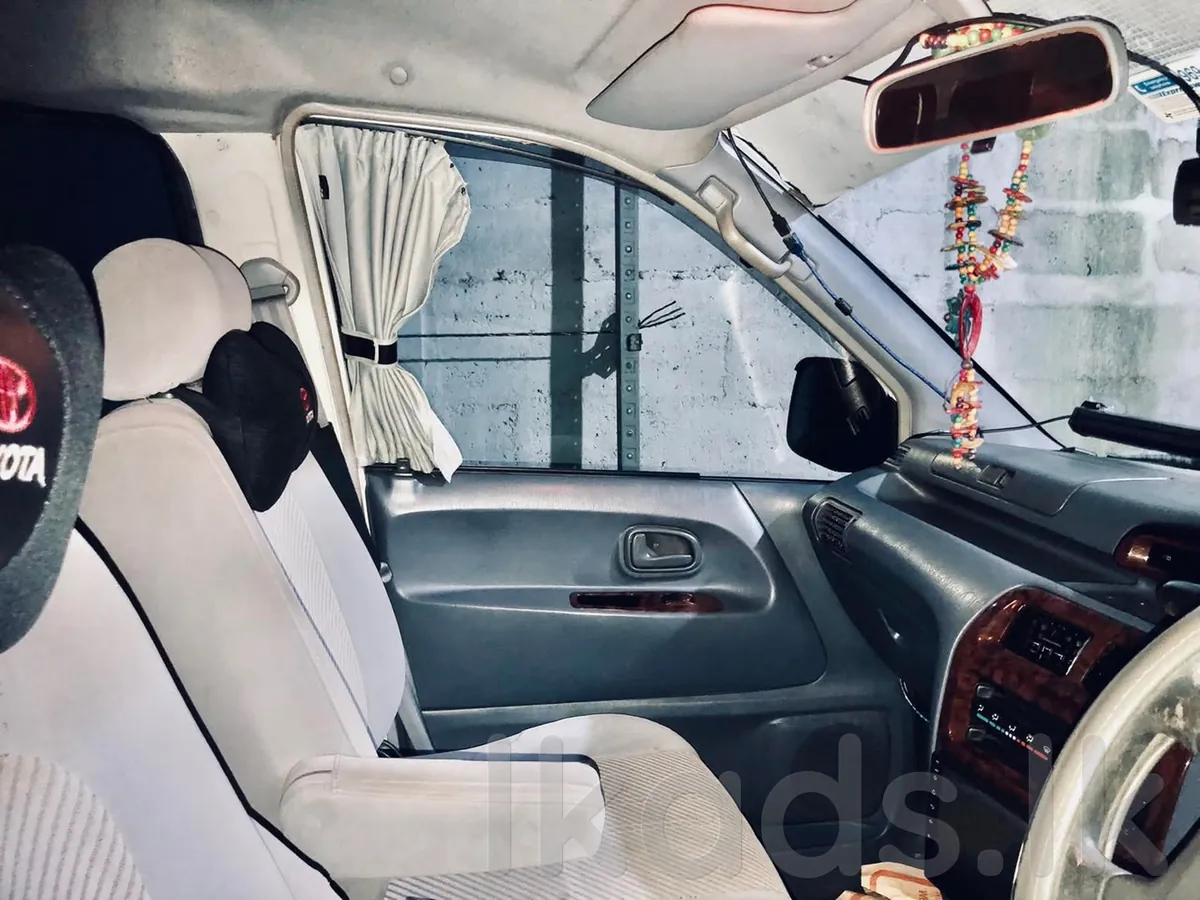 Toyota CR41 Noah GL for Sale – 1999/2007 photo 3