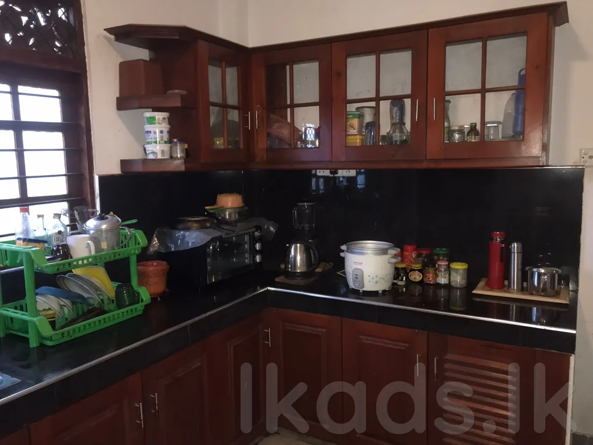 Kadawatha – Batahena Road – Beautiful House for Sale photo 9