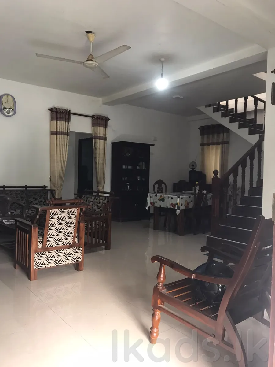 Kadawatha – Batahena Road – Beautiful House for Sale photo 3