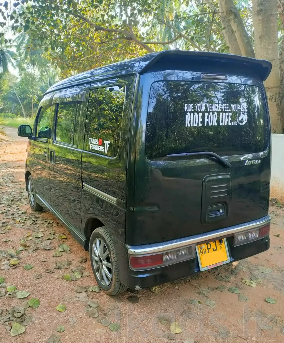 Daihatsu Atrai Wagon - 2016 photo 3