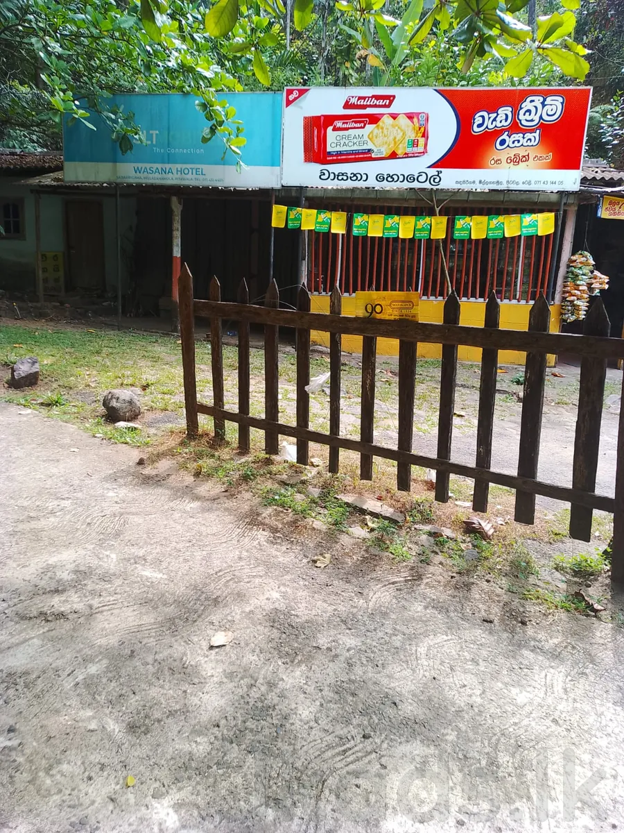 Ginigathhena – Facing Colombo – Hatton Road – Hotel with House for Sale photo 9